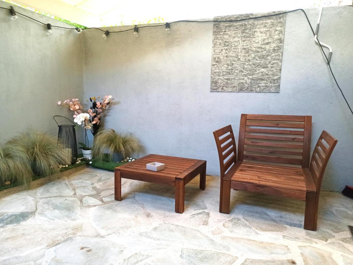 Mikalis Studio Athena Bagian luar foto